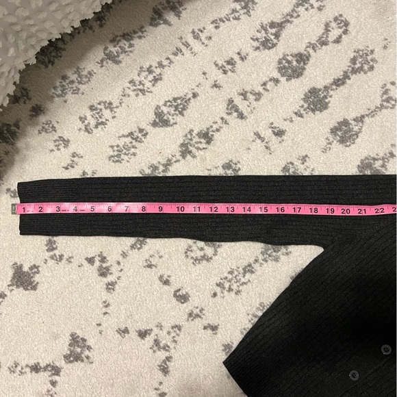 Emory Park (South Moon Under) Ribbed Crop Sweater - Picture 11 of 13